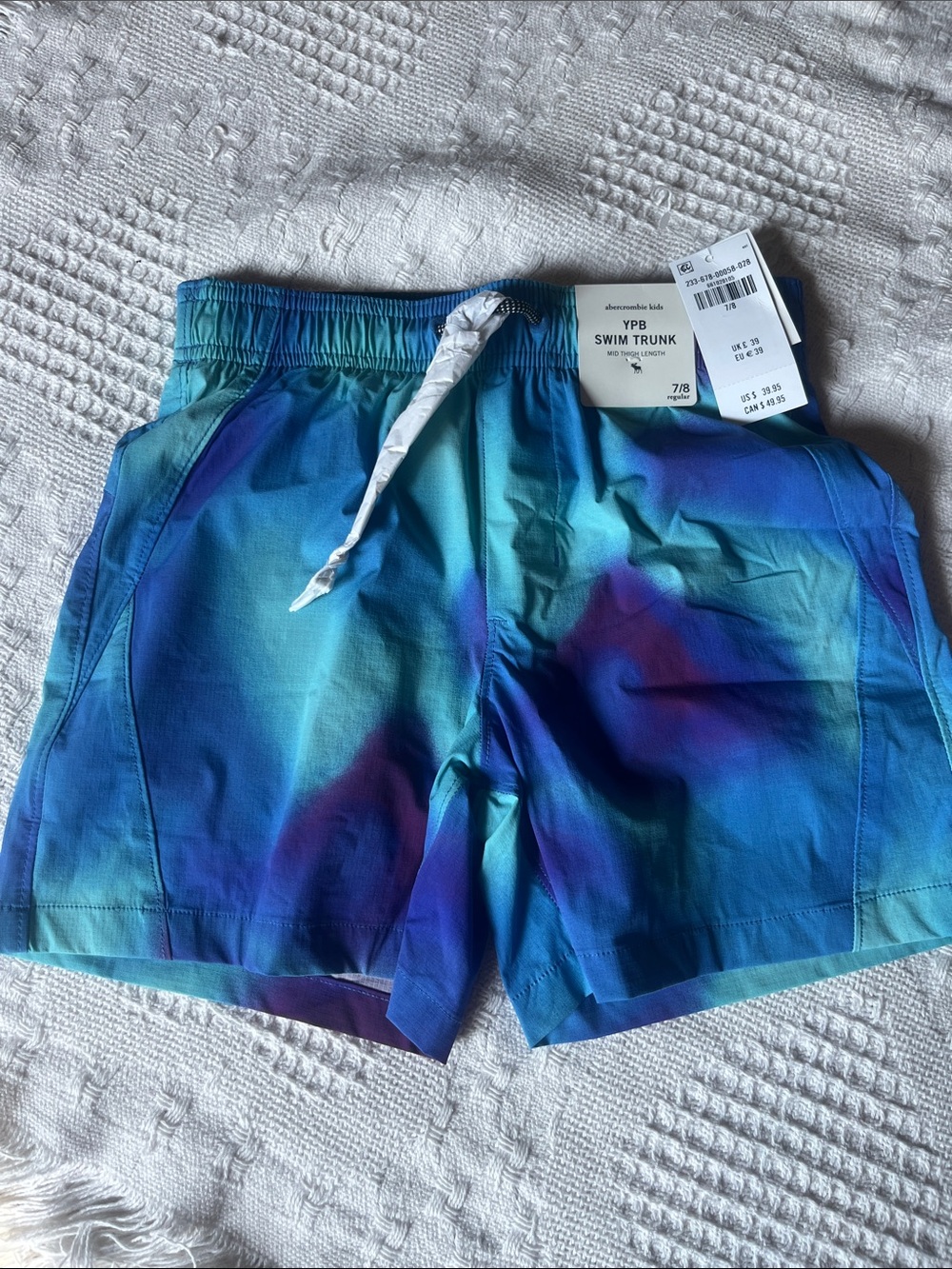 Blue Teal Gradient Boys Swim Trunk
Lined